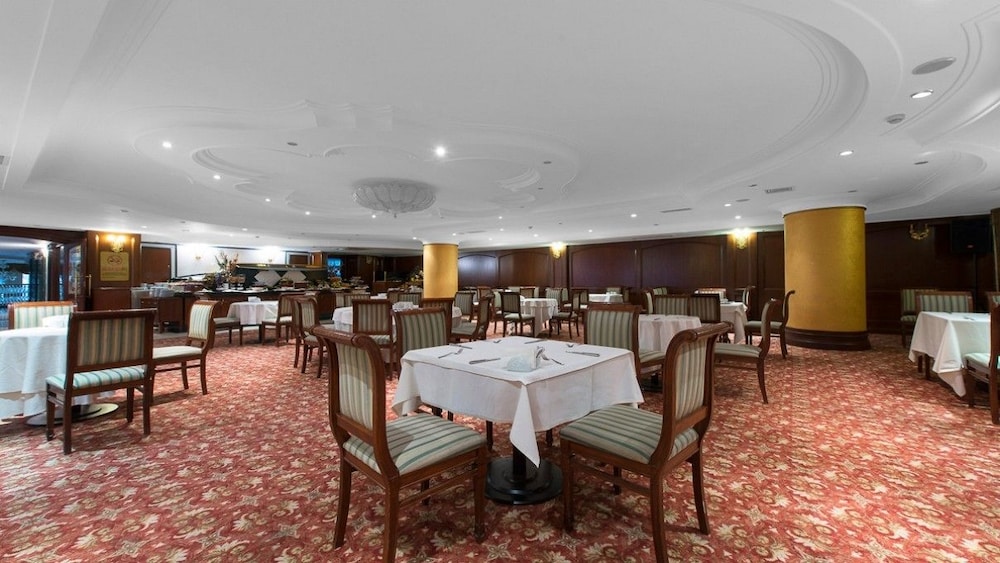 Akar International Hotel 43/50