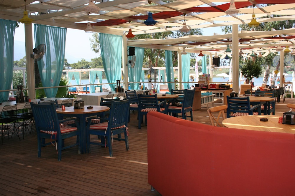 Sugar Beach Club 40/61