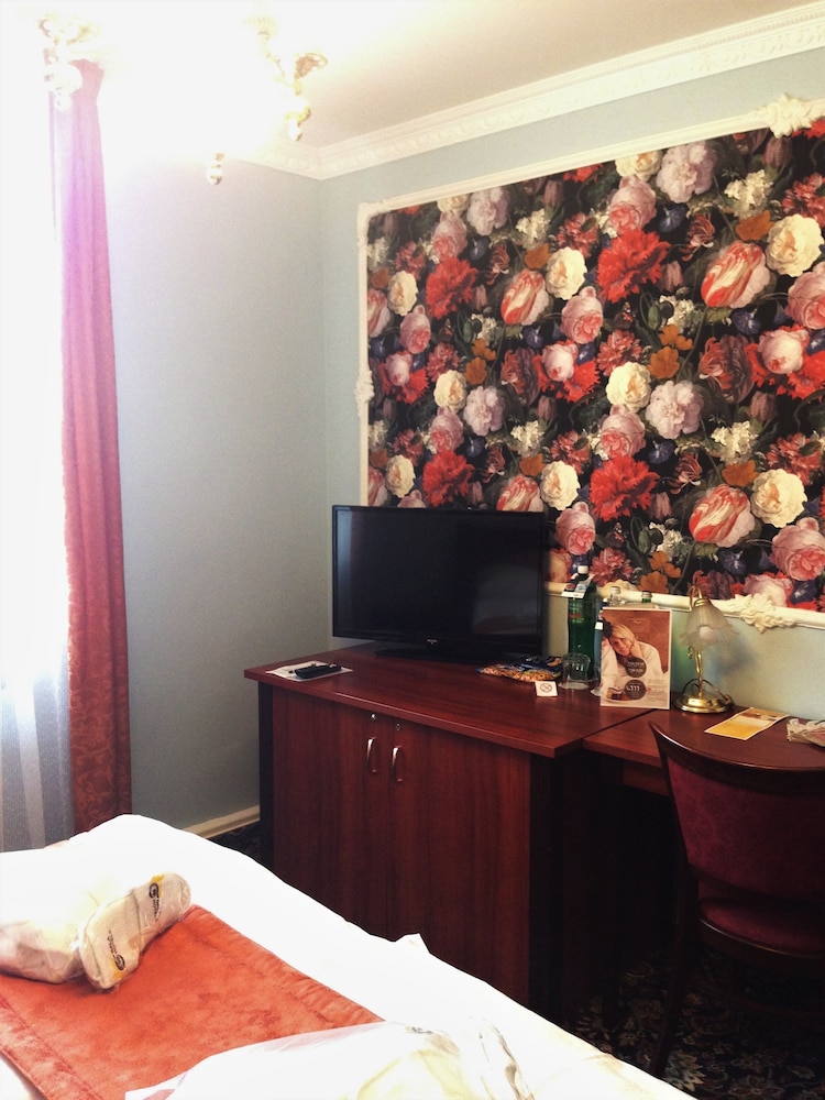 CHATEAU MONTY SPA RESORT 7/69