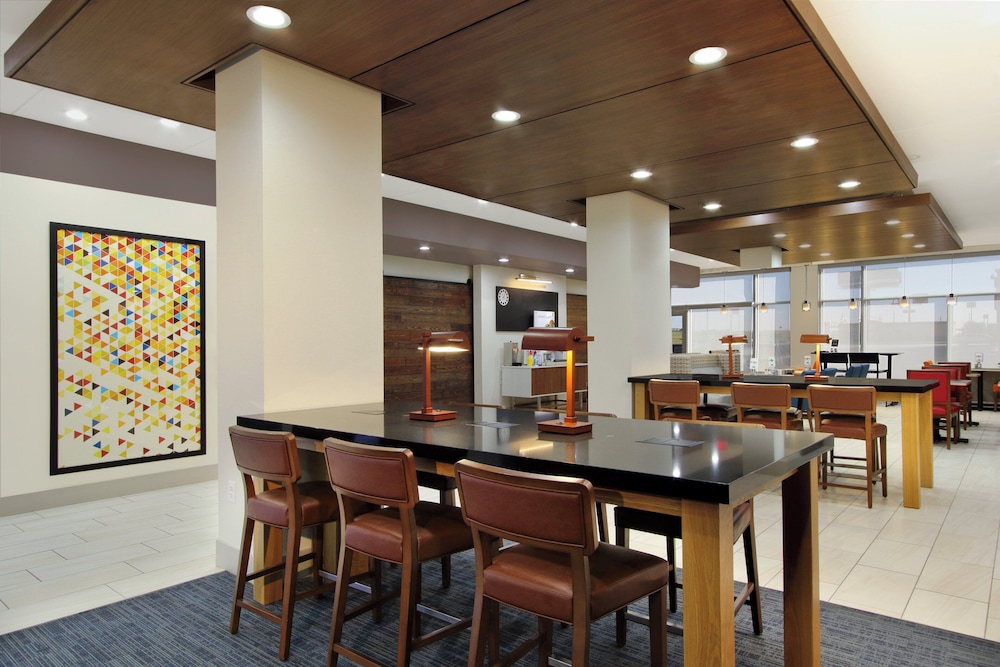 Holiday Inn Express And Suites Katy 33/54