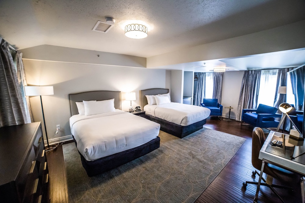 Seven Gables Inn 6/26