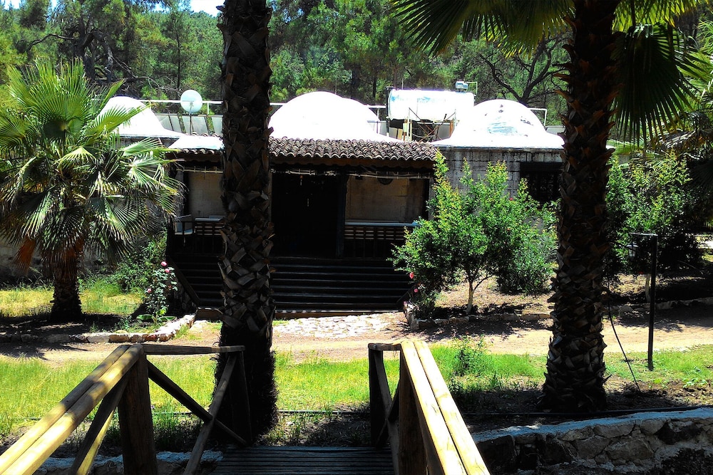 Angels Garden Hotel 8/49