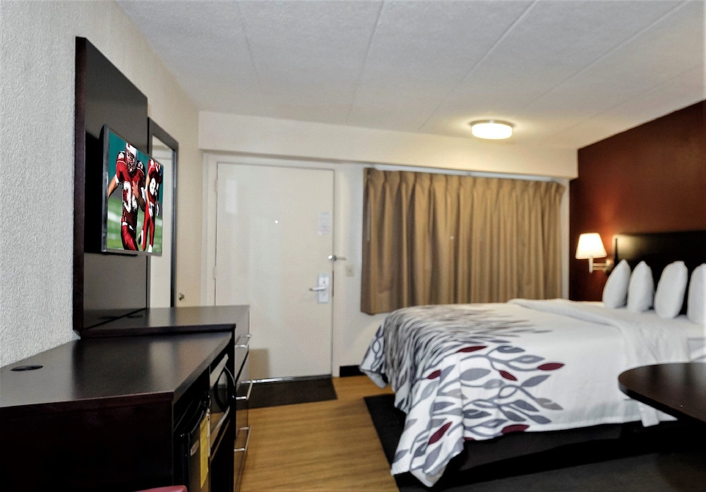 Red Roof Inn Detroit - Troy 12/25