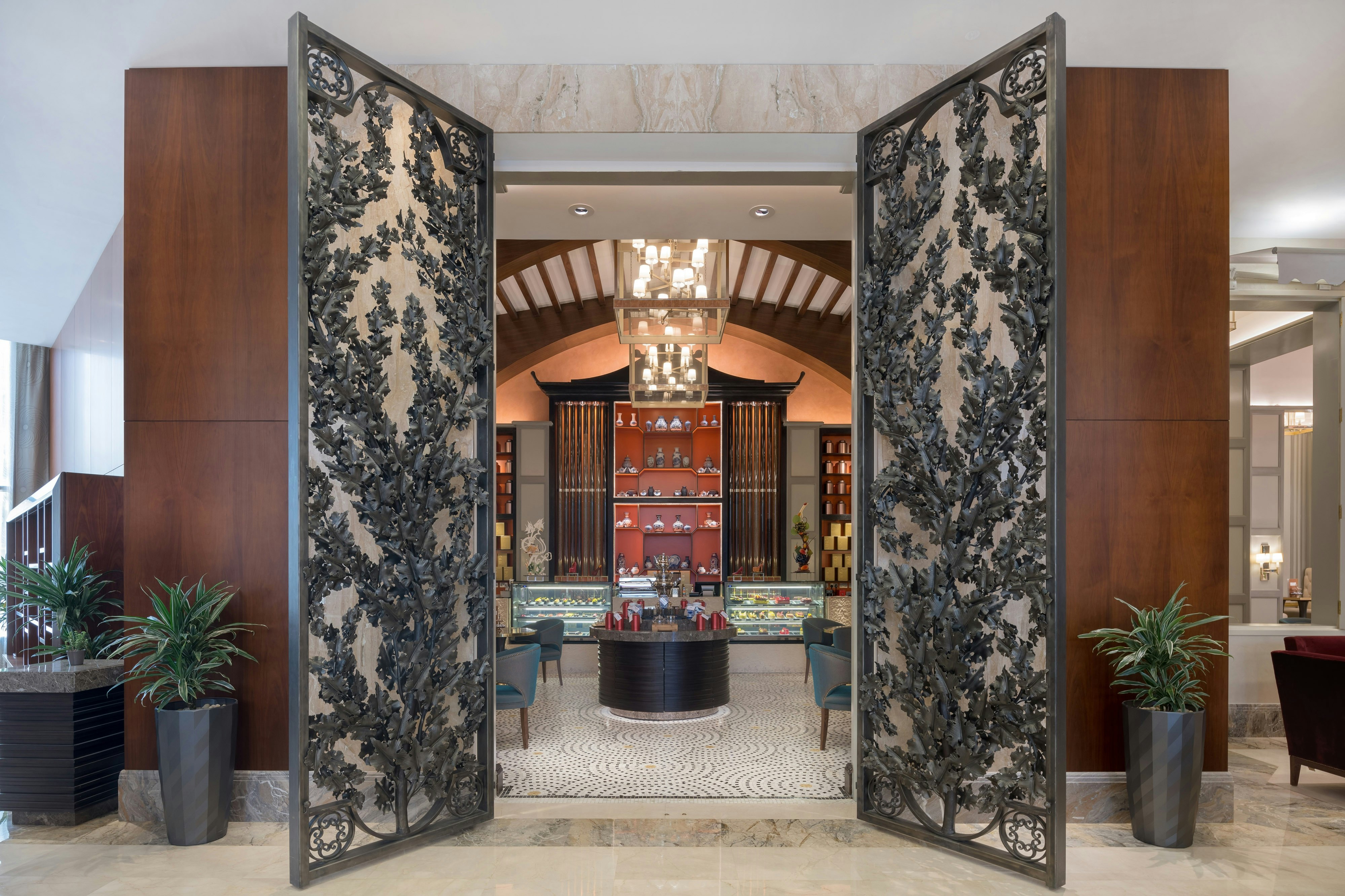 Sheraton Oman Hotel 15/81