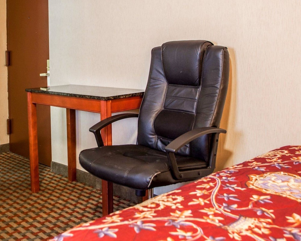 Rodeway Inn Paterson 23/28