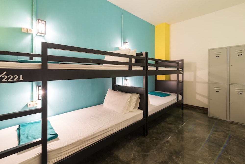 Wonderloft Hostel 12/63