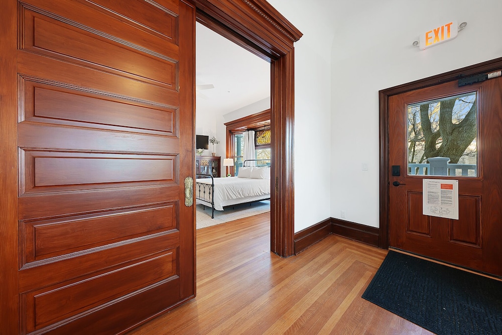 The Washington Boutique Hotel near Cedar Point & Sports Center 24/50