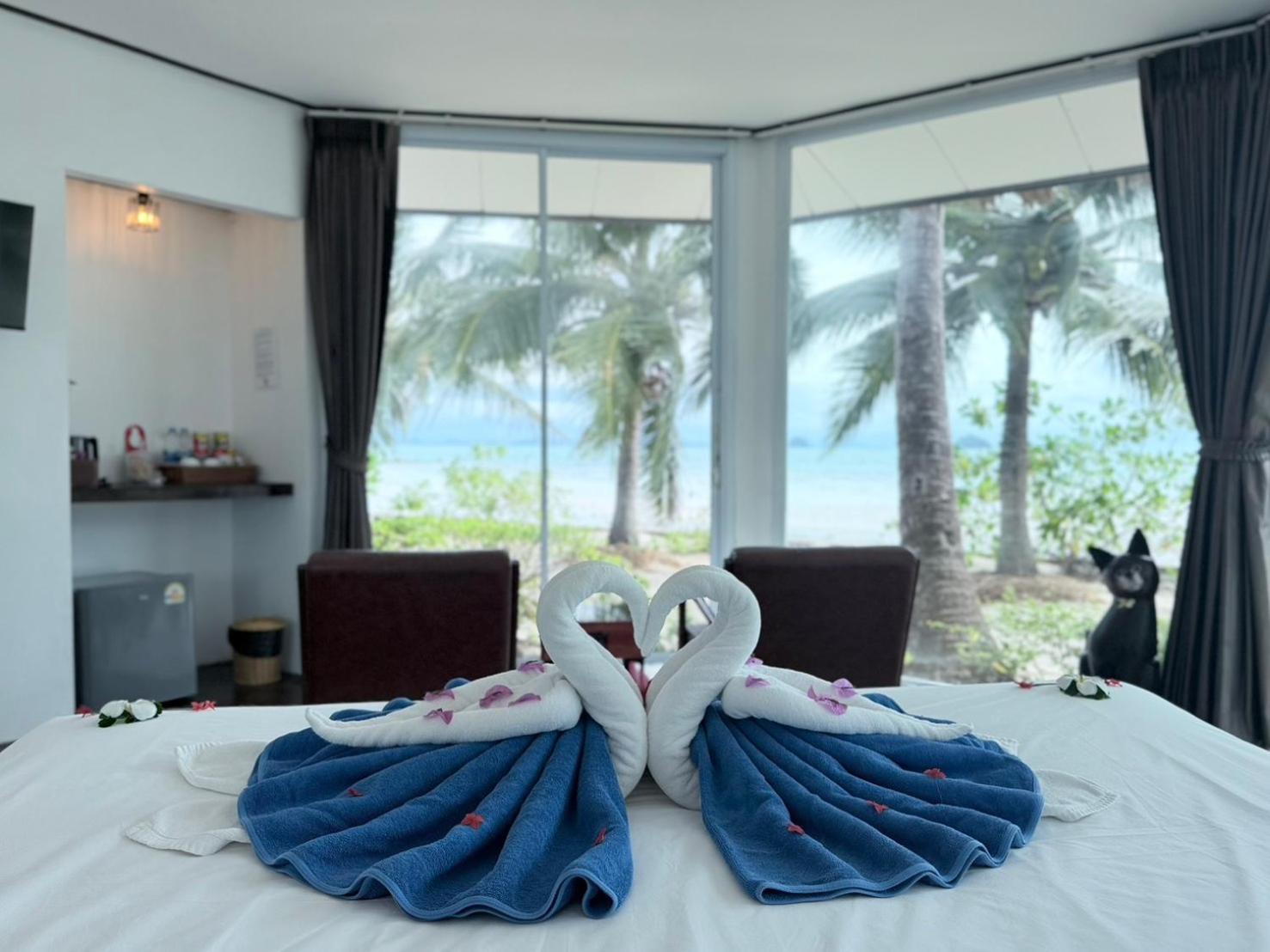 Villa, Beach Front، Am Samui Resort 5/10