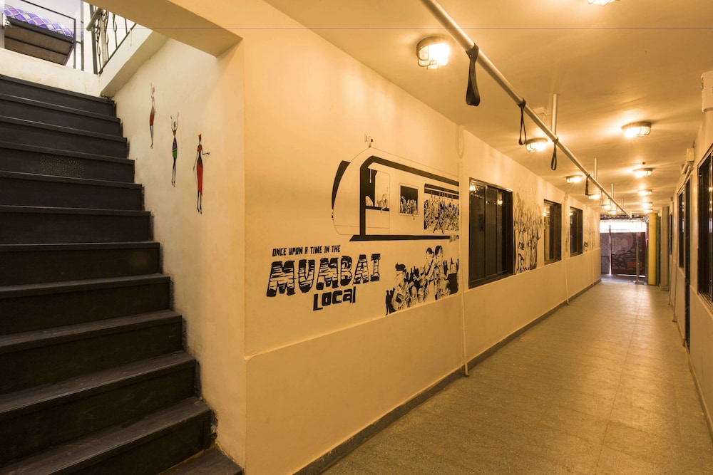 Zostel Mumbai 26/50