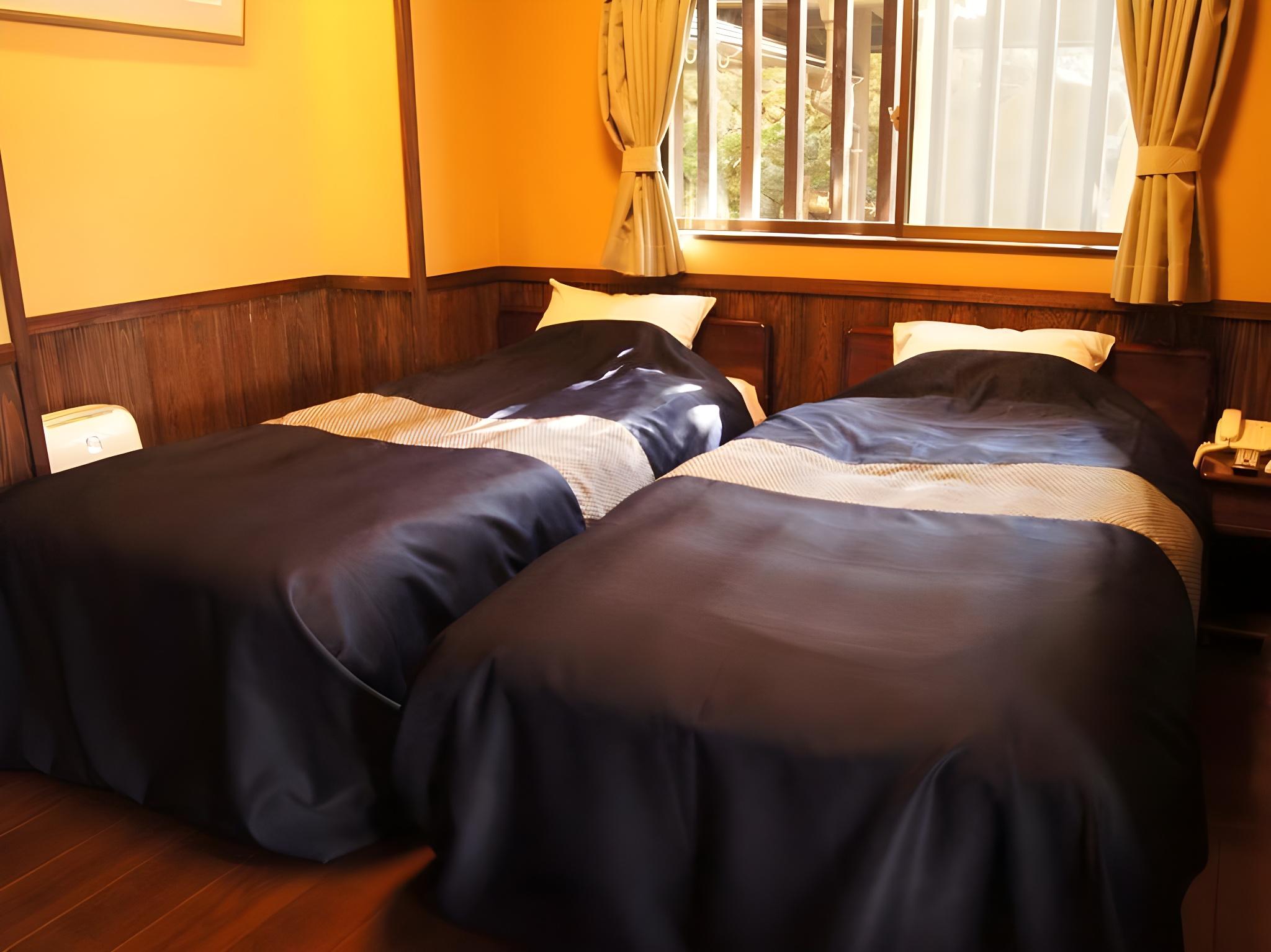 Room, Twin Beds, Outdoor Bath