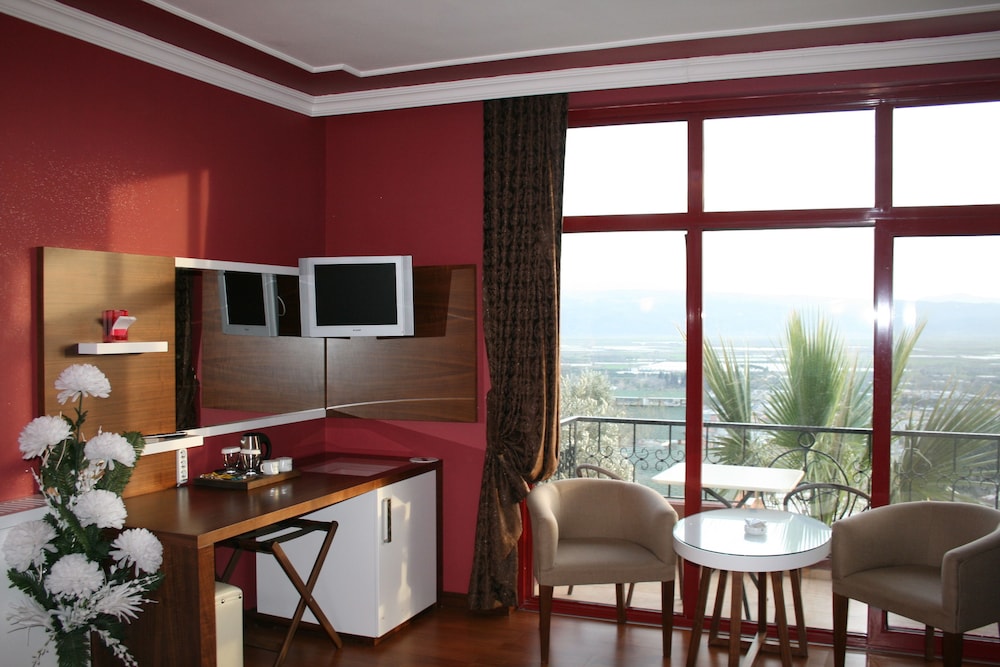 NYSA HOTEL 16/50