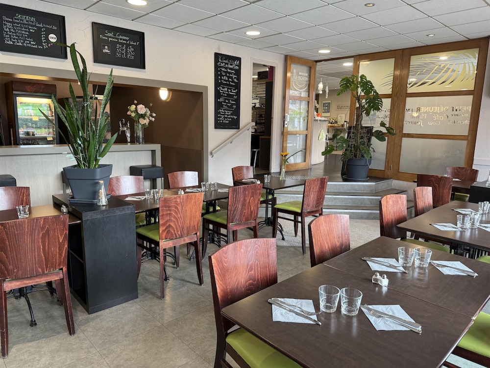 Kyriad Rennes Chantepie 42/61
