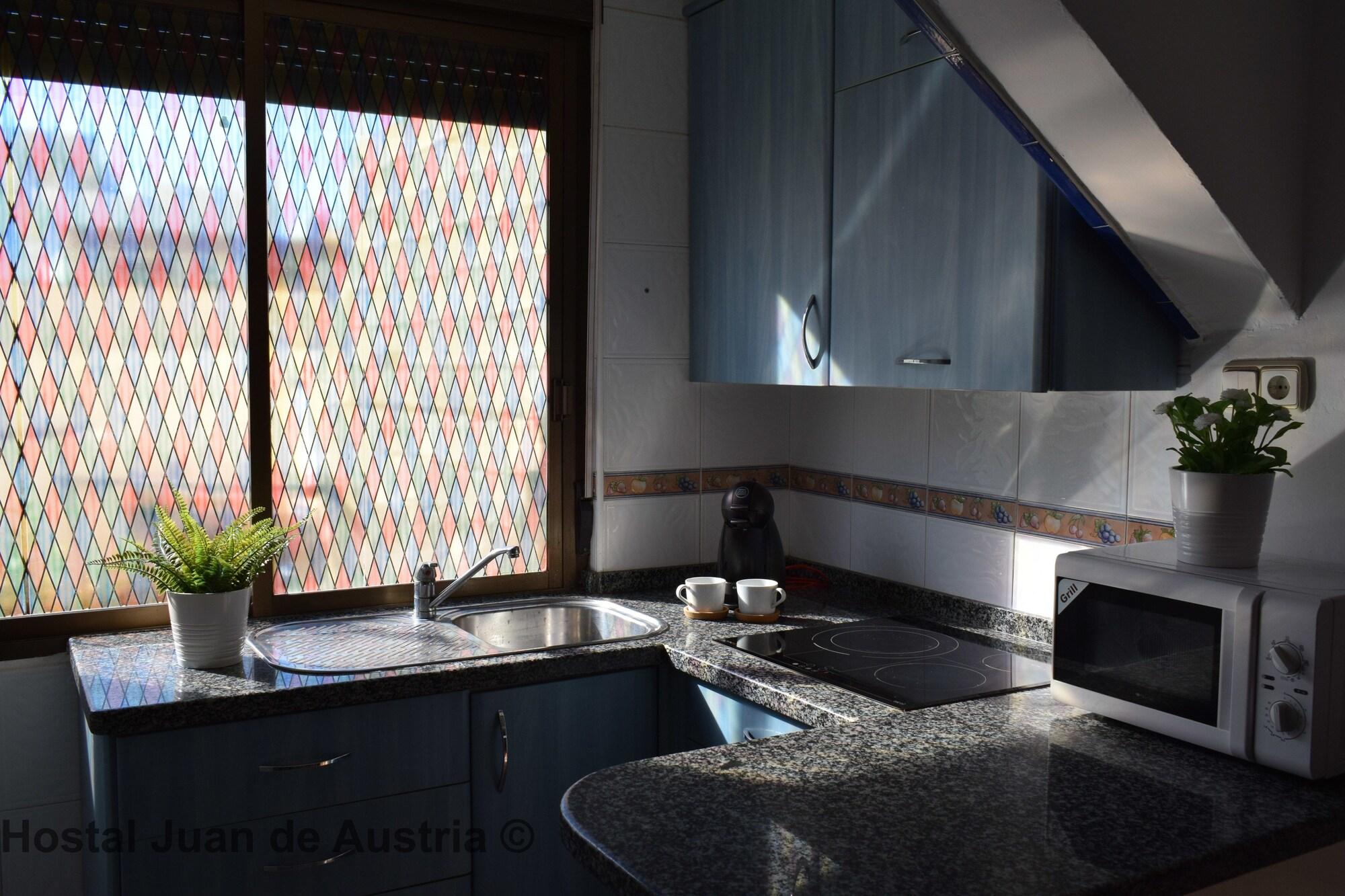 Hostal Juan De Austria 28/50