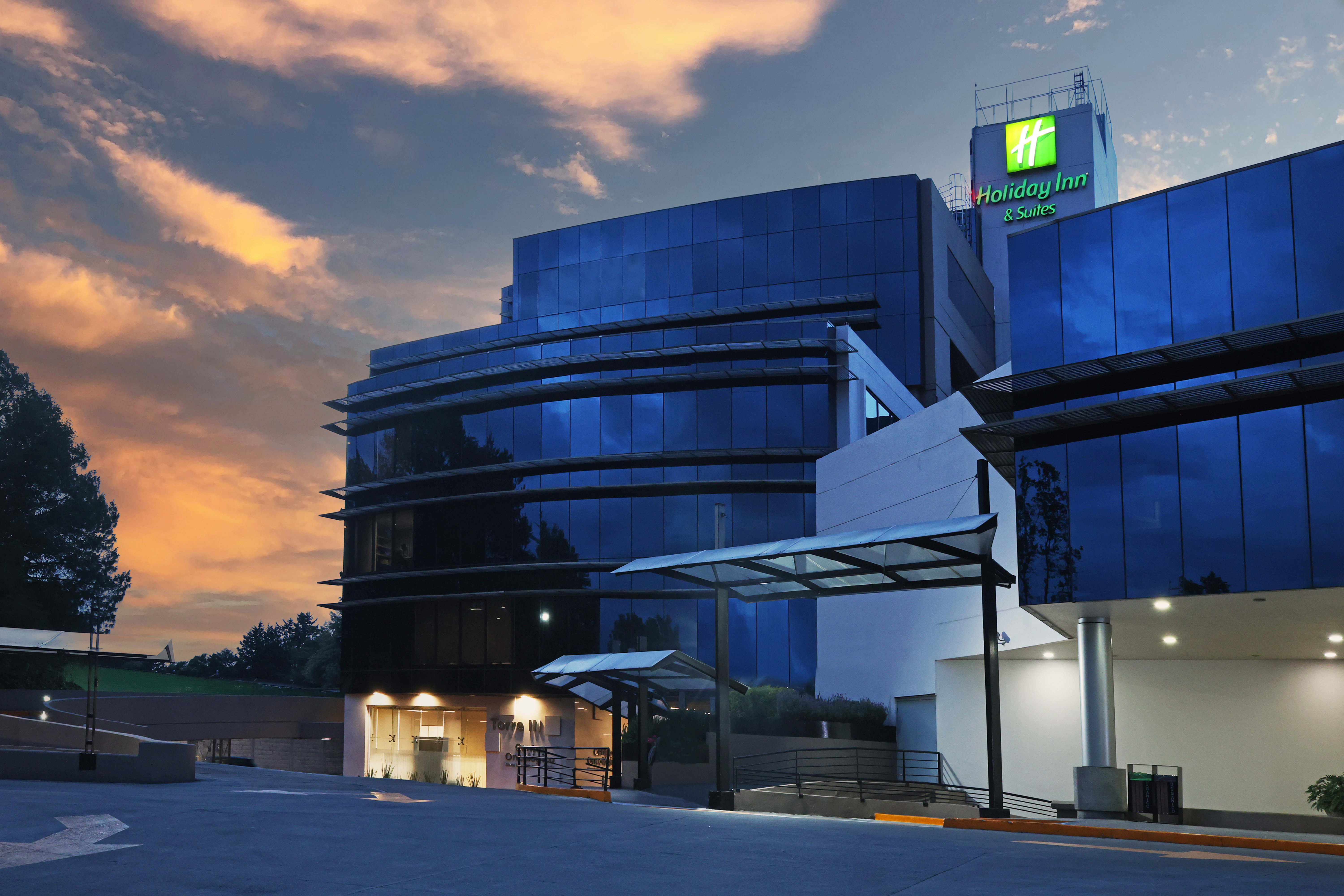 Holiday Inn Hotel And Suites Medica Sur 3/35