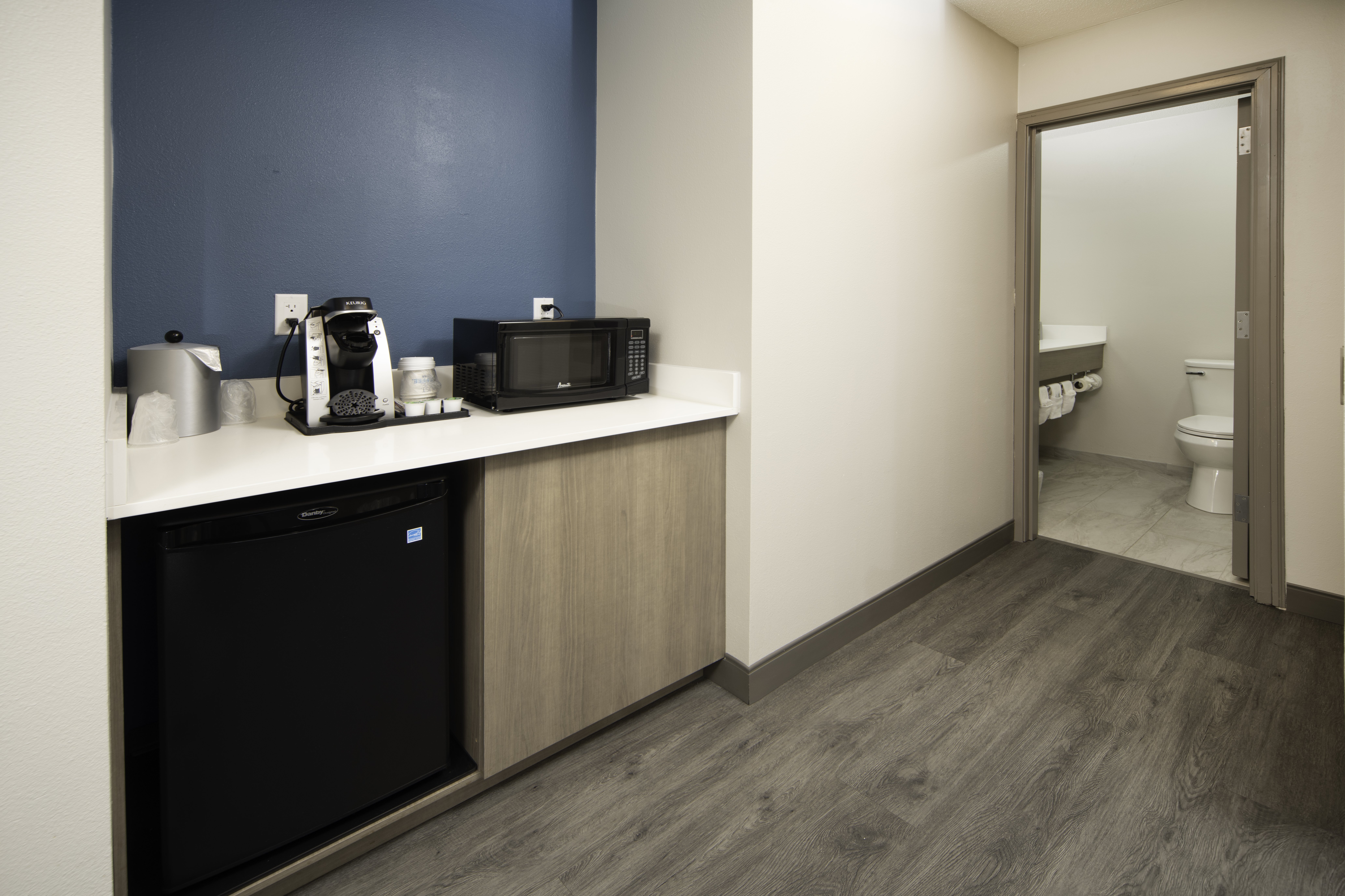 Holiday Inn Express Hotel Suites Indianapolis East 14/75