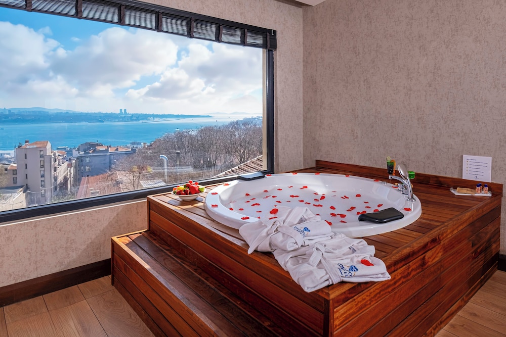Ring Stone Hotels Bosphorus 22/50
