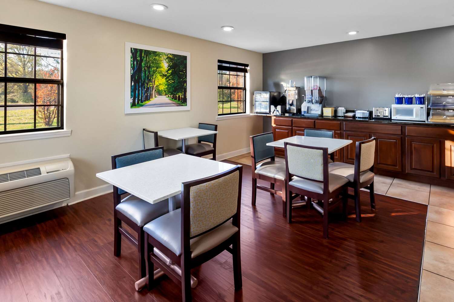 Days Inn By Wyndham Brownsville 19/23