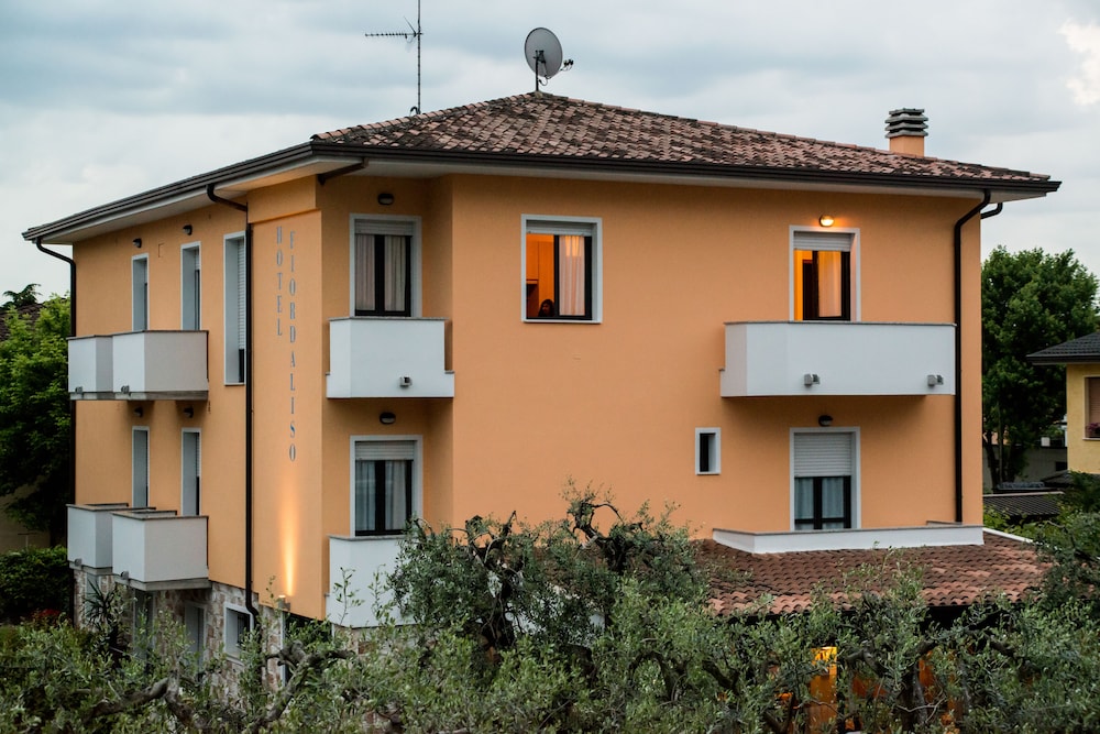 Hotel Fiordaliso 2/64