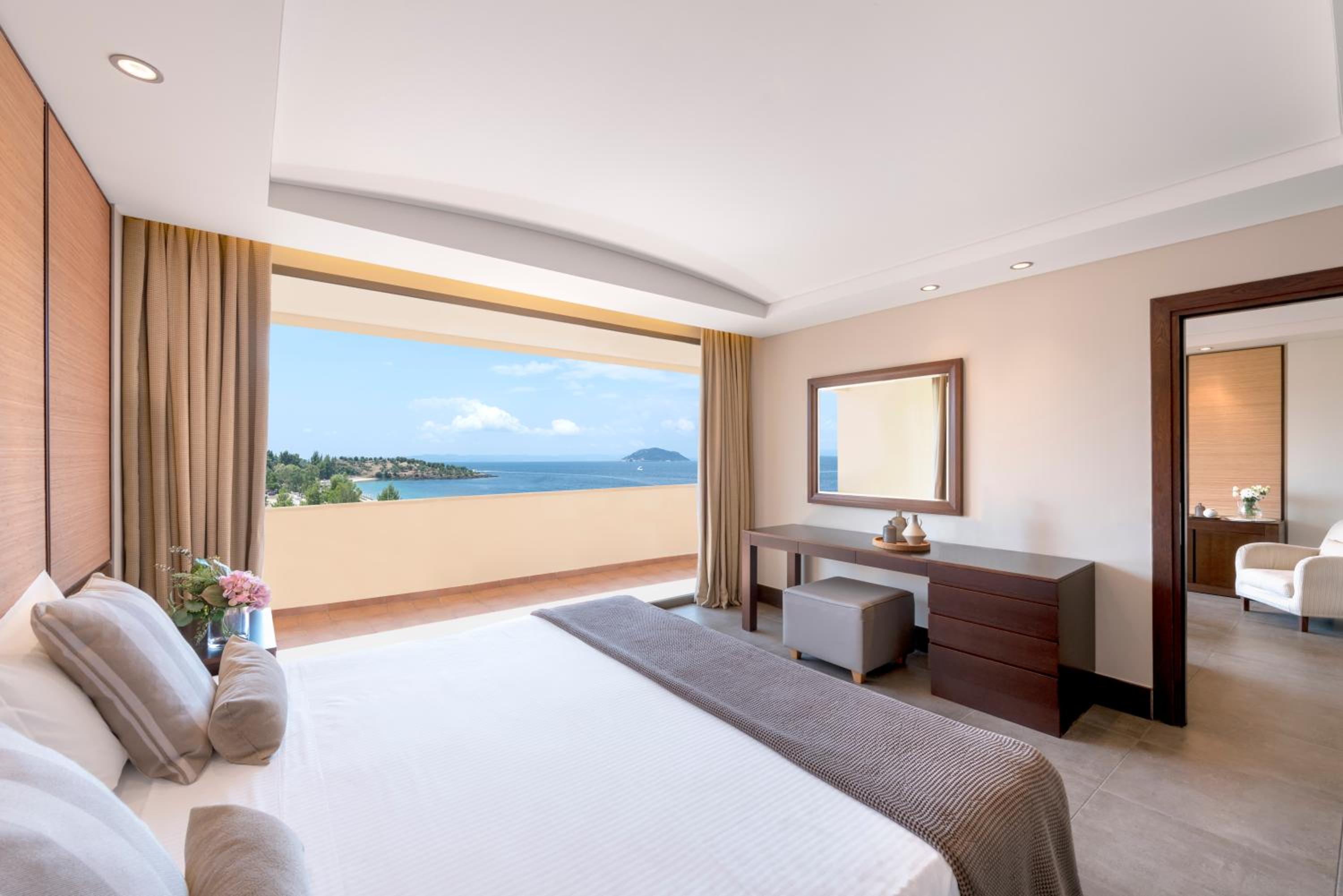 Suite, Sea or Marina View