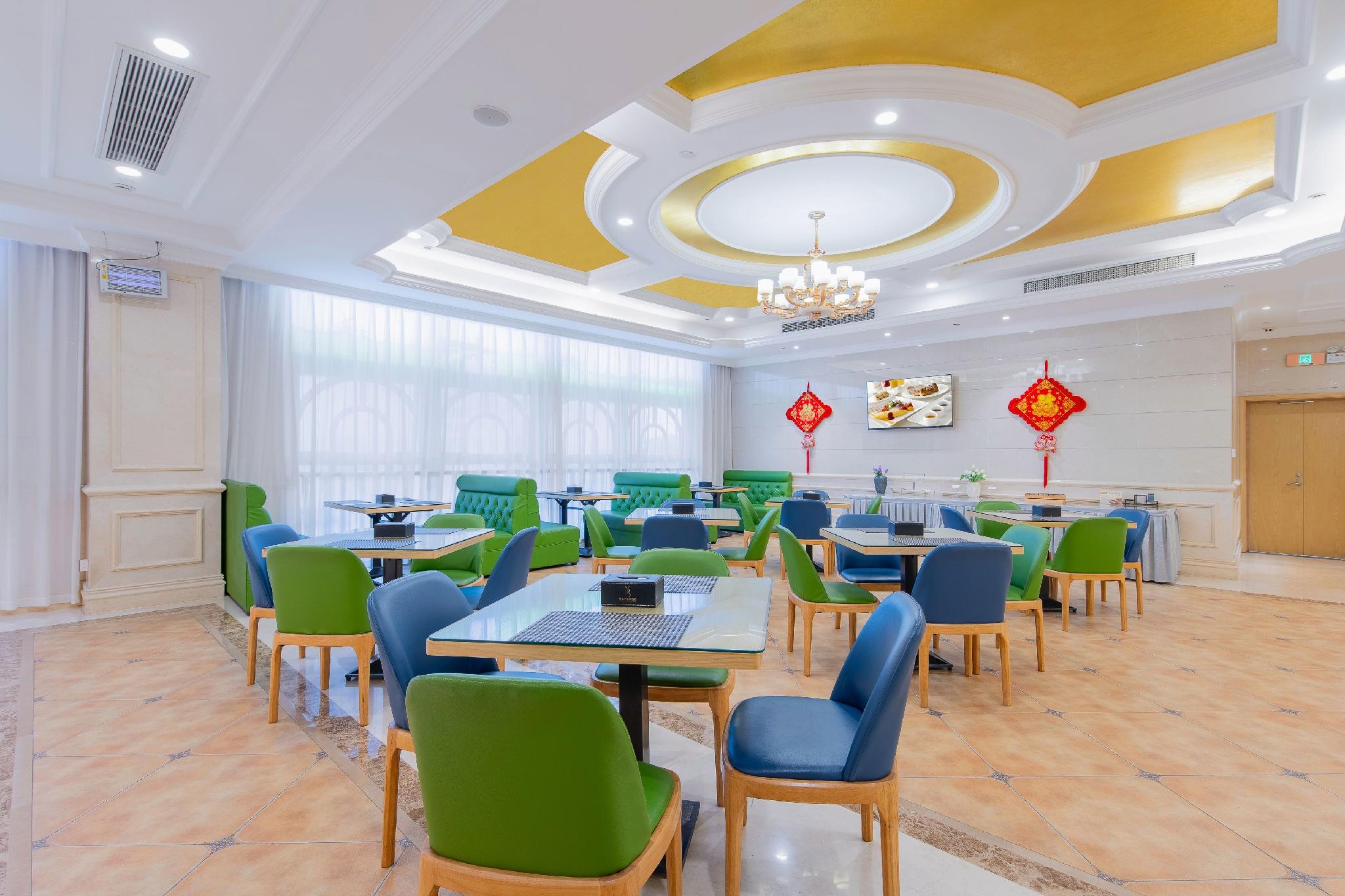 Vienna International Hotel (Haimen Railway Station) 39/43