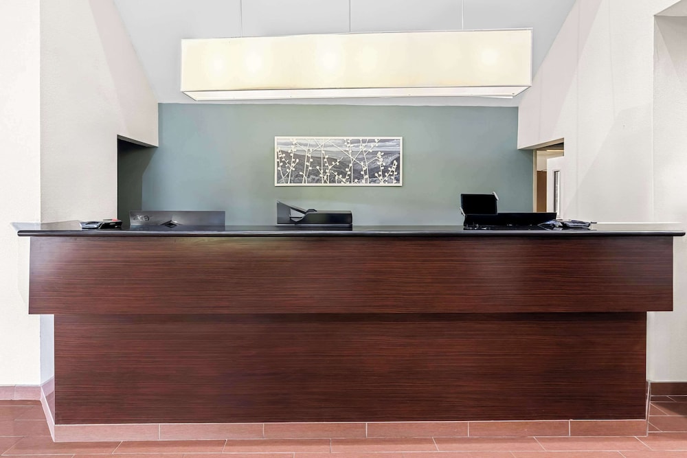 Sleep Inn and Suites Kingsport TriCities Airport 5/50