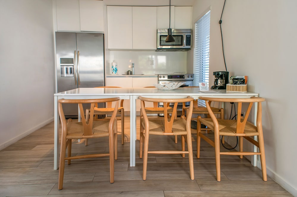 Beach Haus Key Biscayne 31/50