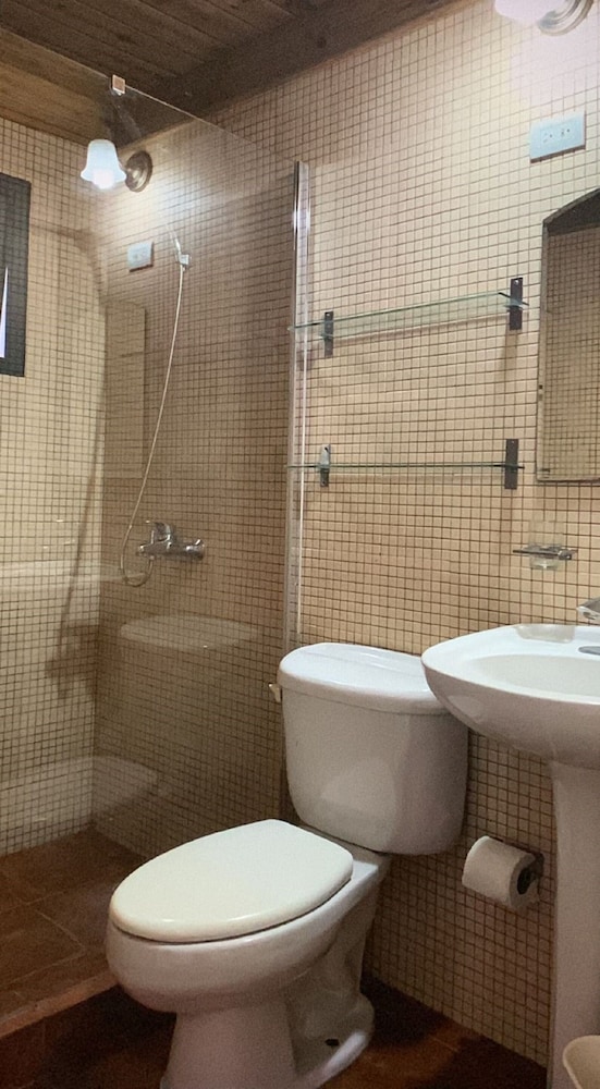 MANAYA BED & BREAKFAST 29/74