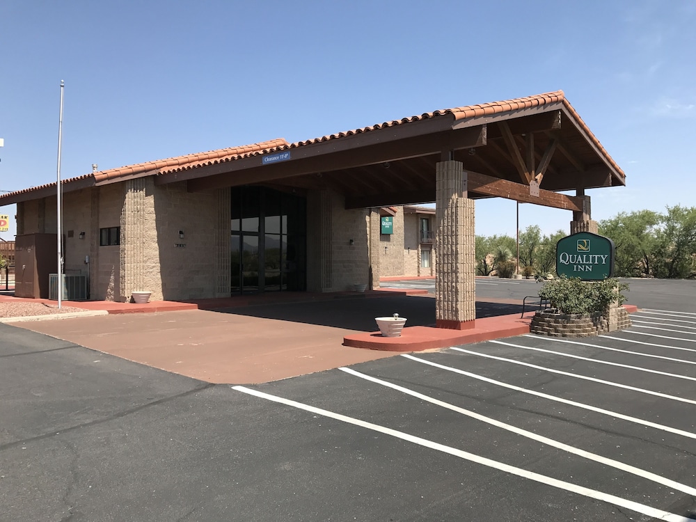 Quality Inn Benson I-10 Exit 304 8/49