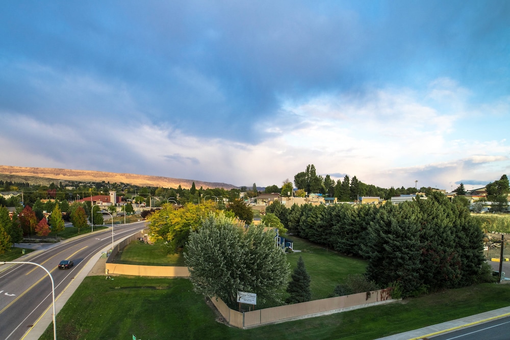 Fairfield Inn & Suites By Marriott Wenatchee 2/38