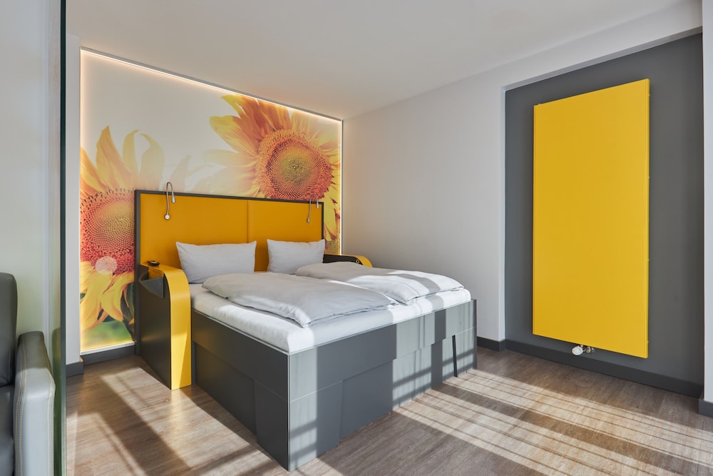Buddy Hotel 15/50