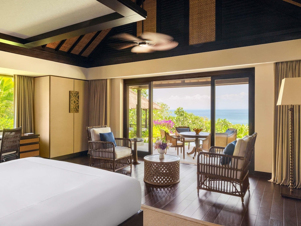 Raffles Bali 10/50