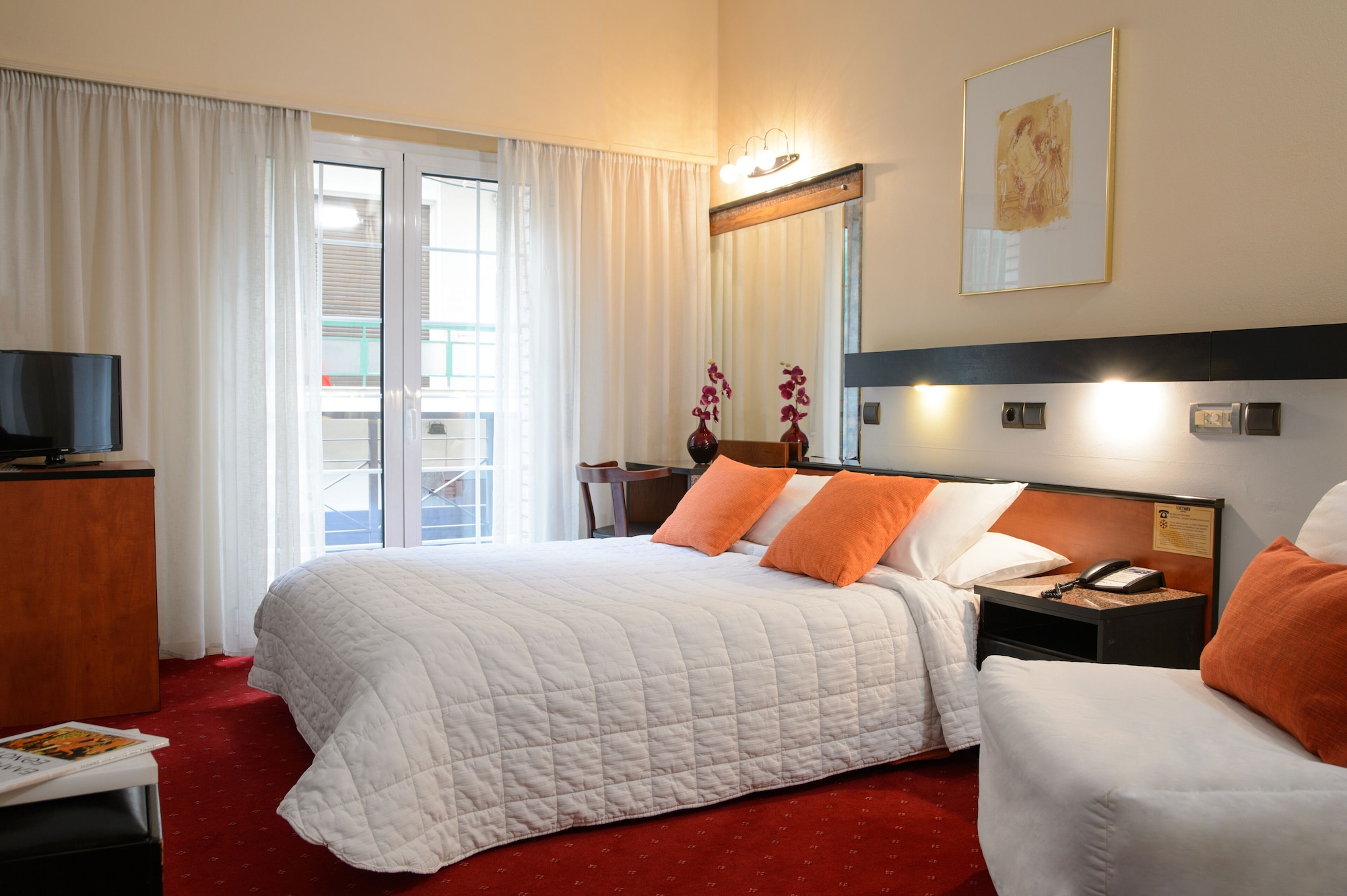 ROOM, TRIPLE