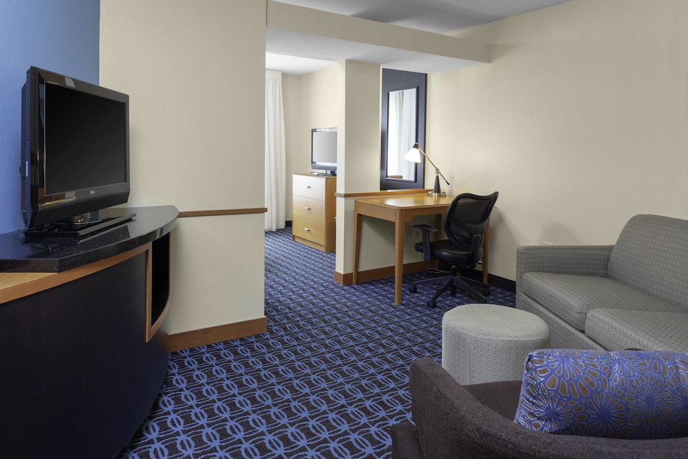 Fairfield Inn & Suites Seymour 25/40