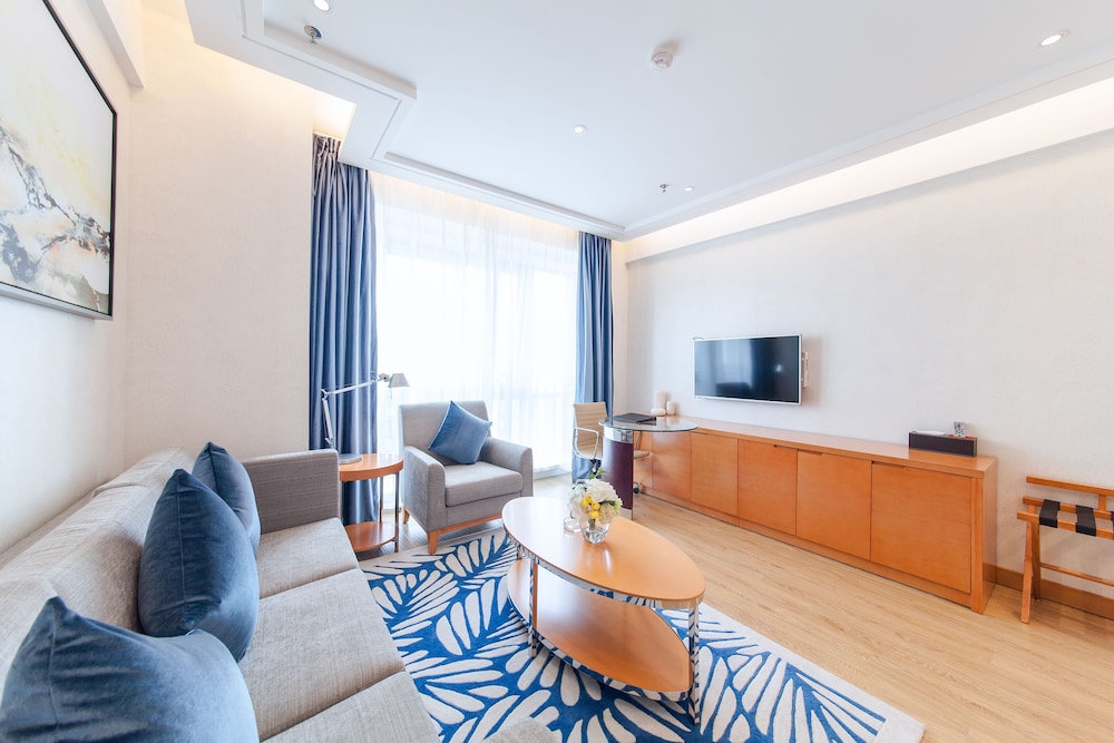 Suisse Place Hotel Residence Cmctaizhou 11/19