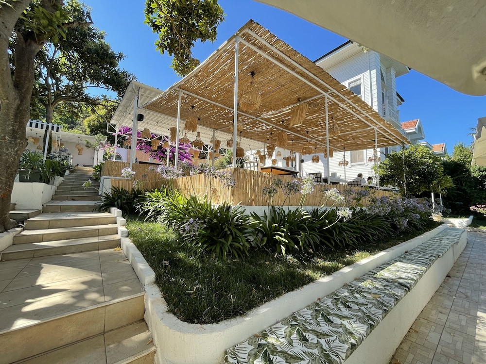 Ikigai Hotel Villa Rifat 45/50