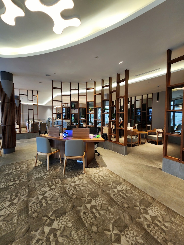 Amalthea Hotel 41/50