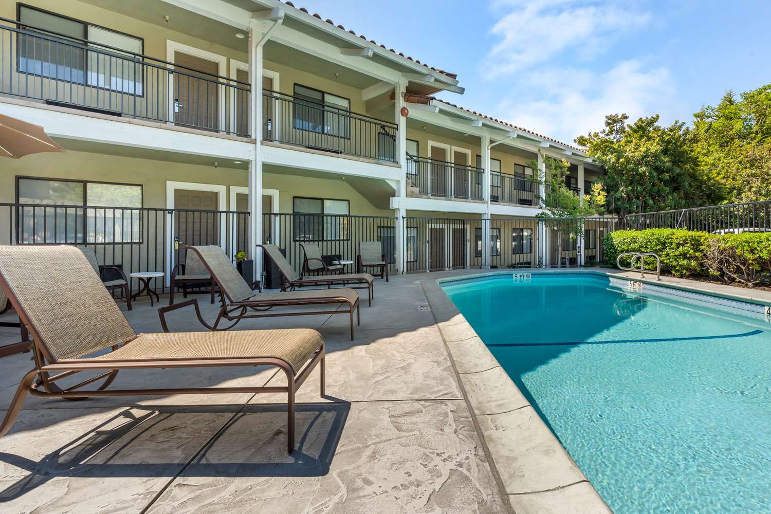 Best Western Plus Inn Scotts Valley 25/26