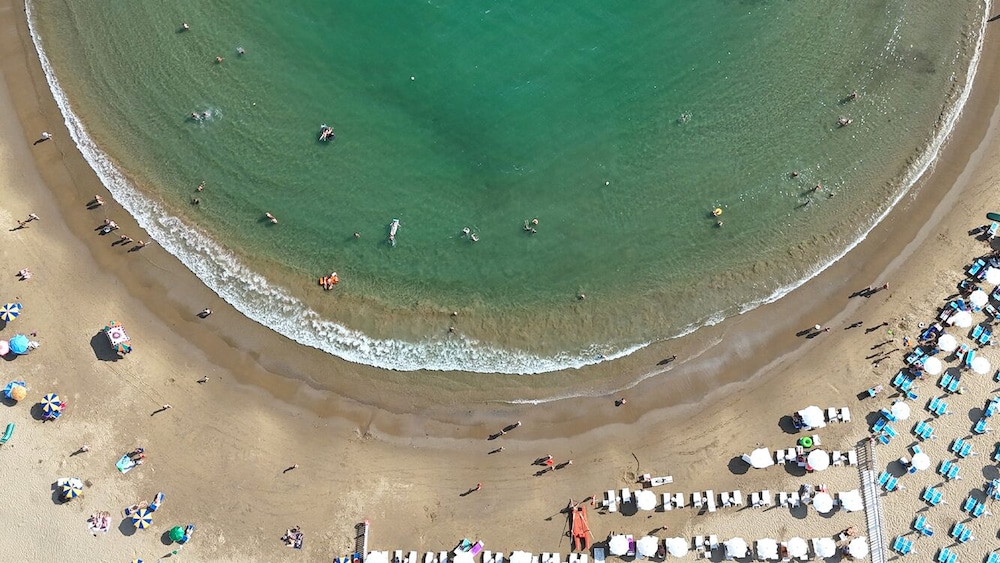Bajamar Beach Hotel 44/49