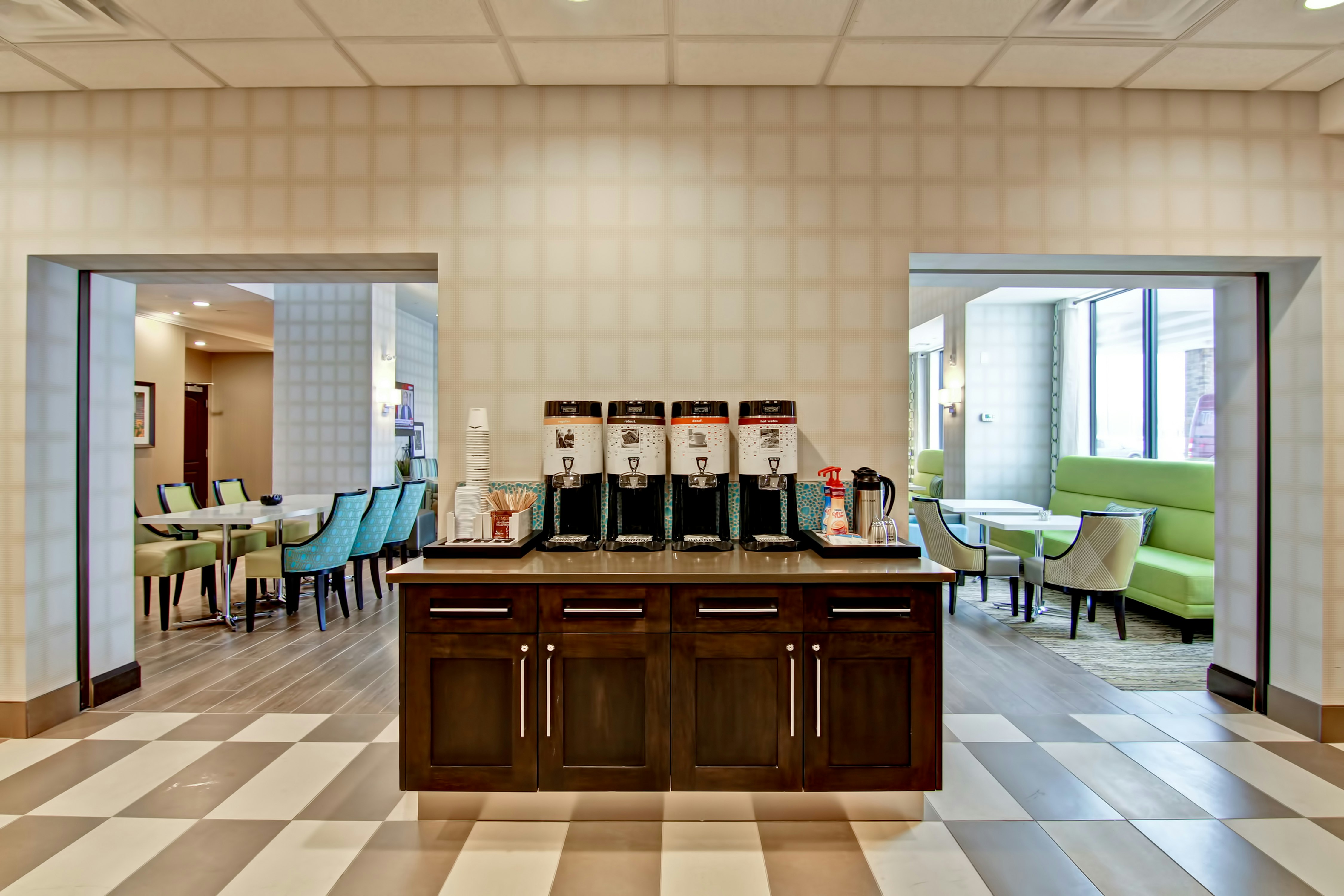 Hampton Inn and Suites by Hilton Saskatoon Airport 6/39