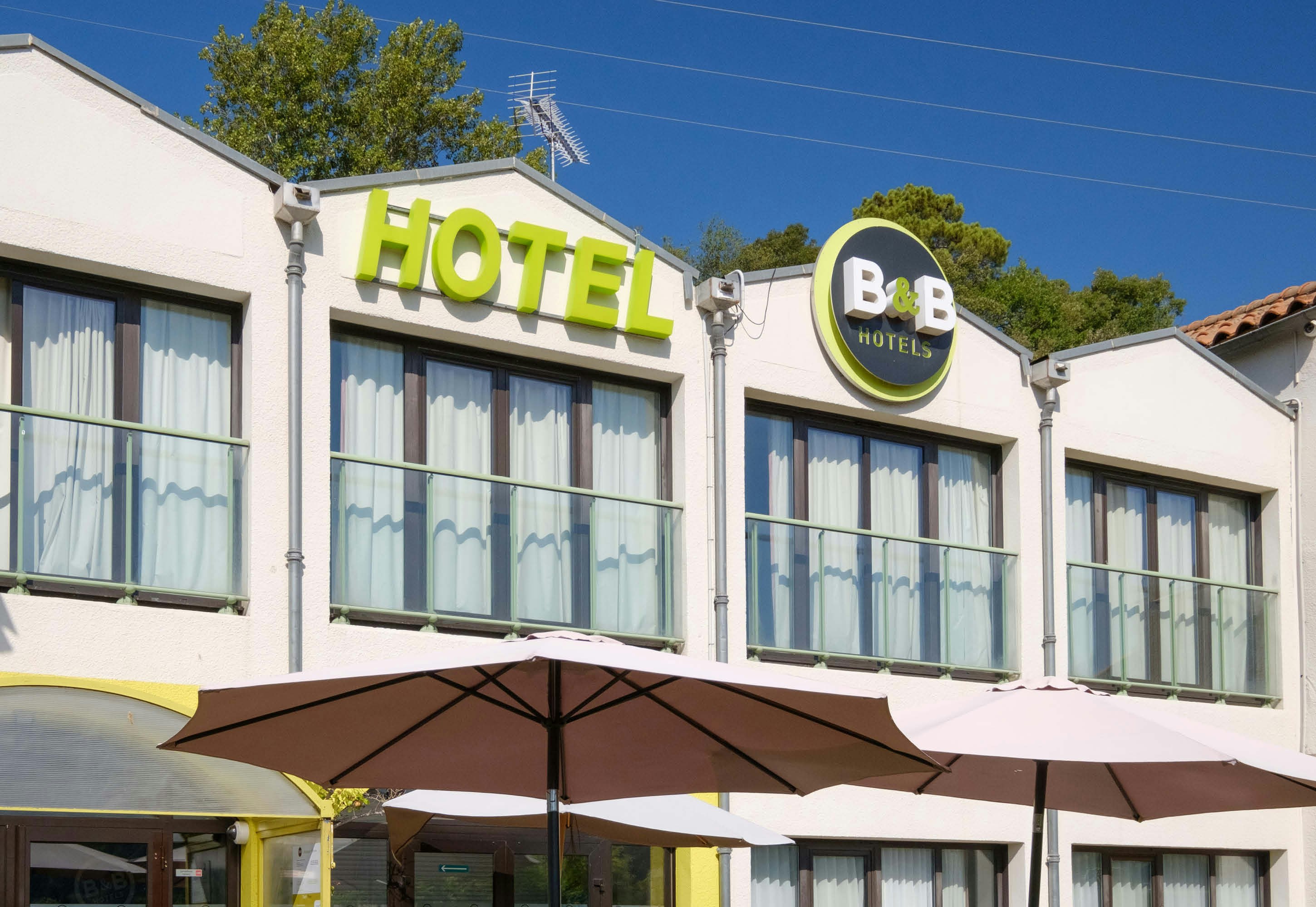 B&B Hotel Villeneuve Loubet Village in VILLENEUVE LOUBET