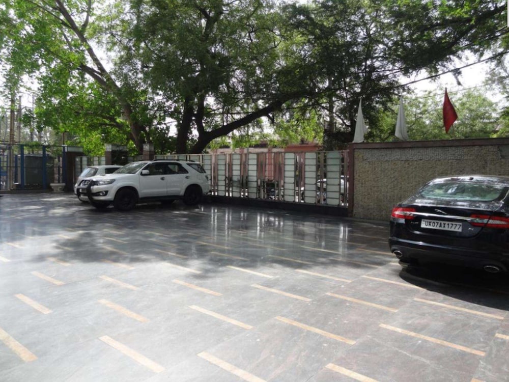 Venizia Sarovar Portico (ex Grand Venizia) 44/55