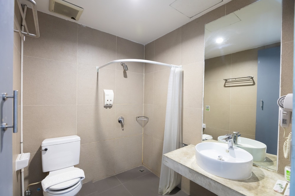 Panini Residence Bangkok 24/26