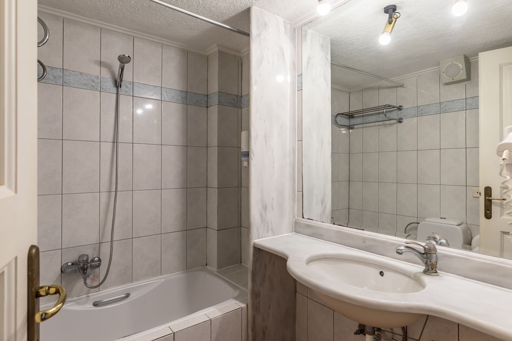 Rigas Hotel Skopelos 68/74