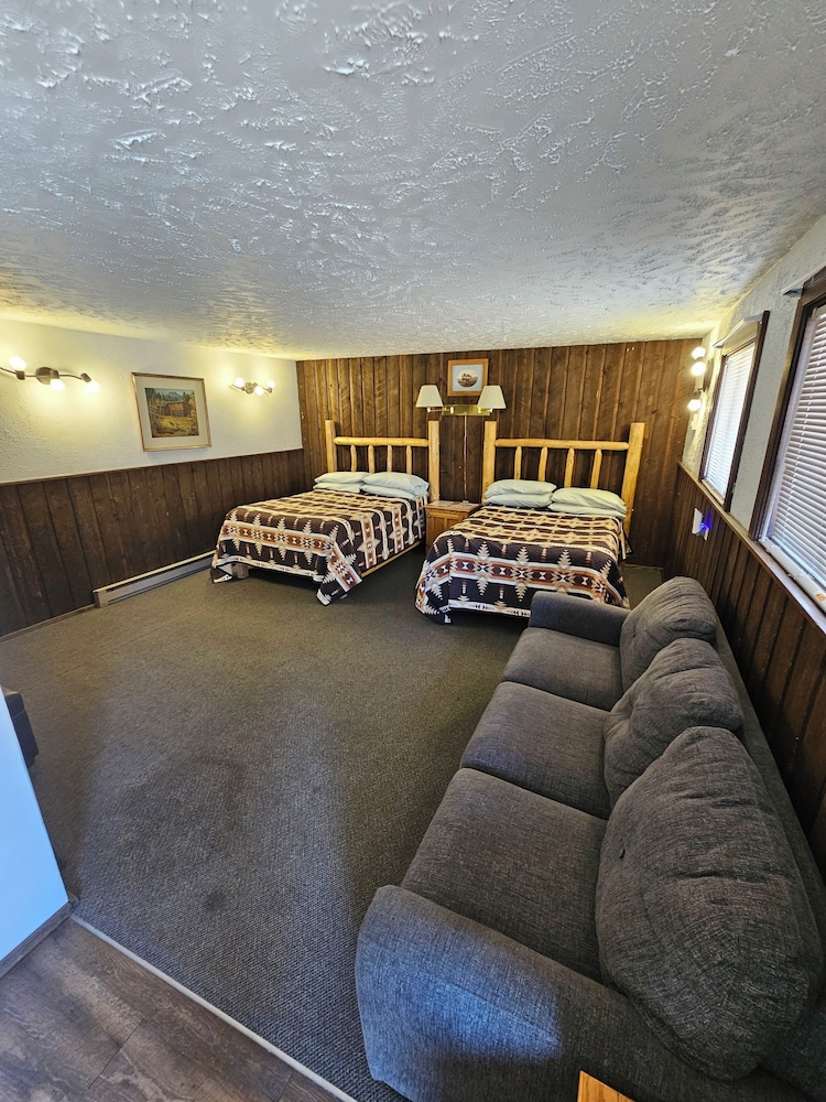 Hulett Motel 17/37