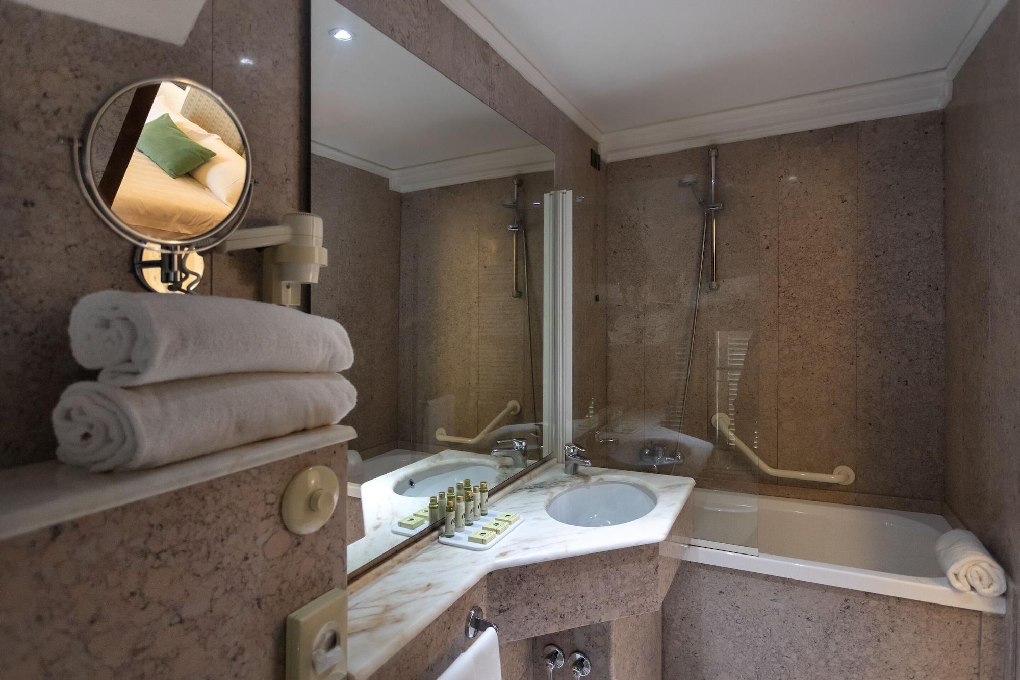 Duplex, Suite
