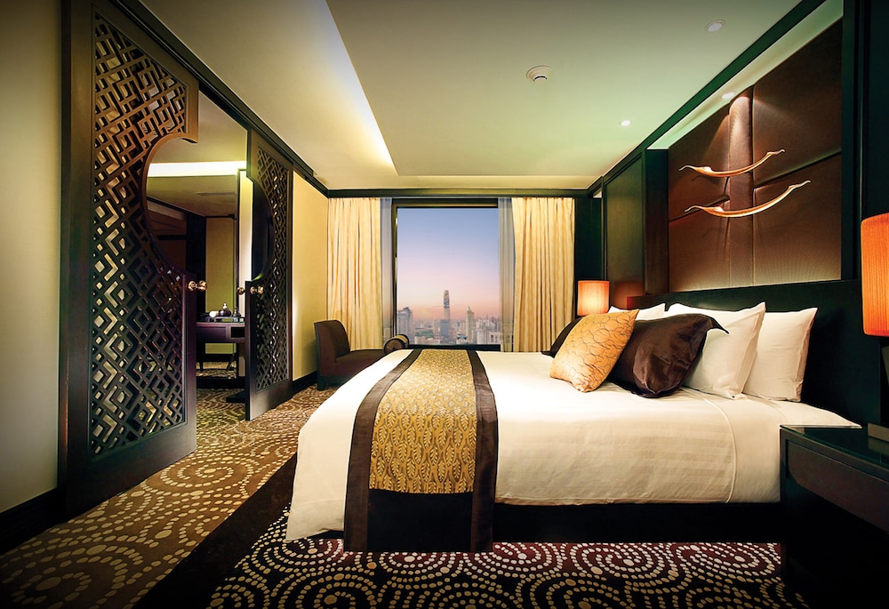 Banyan Tree Bangkok 13/71