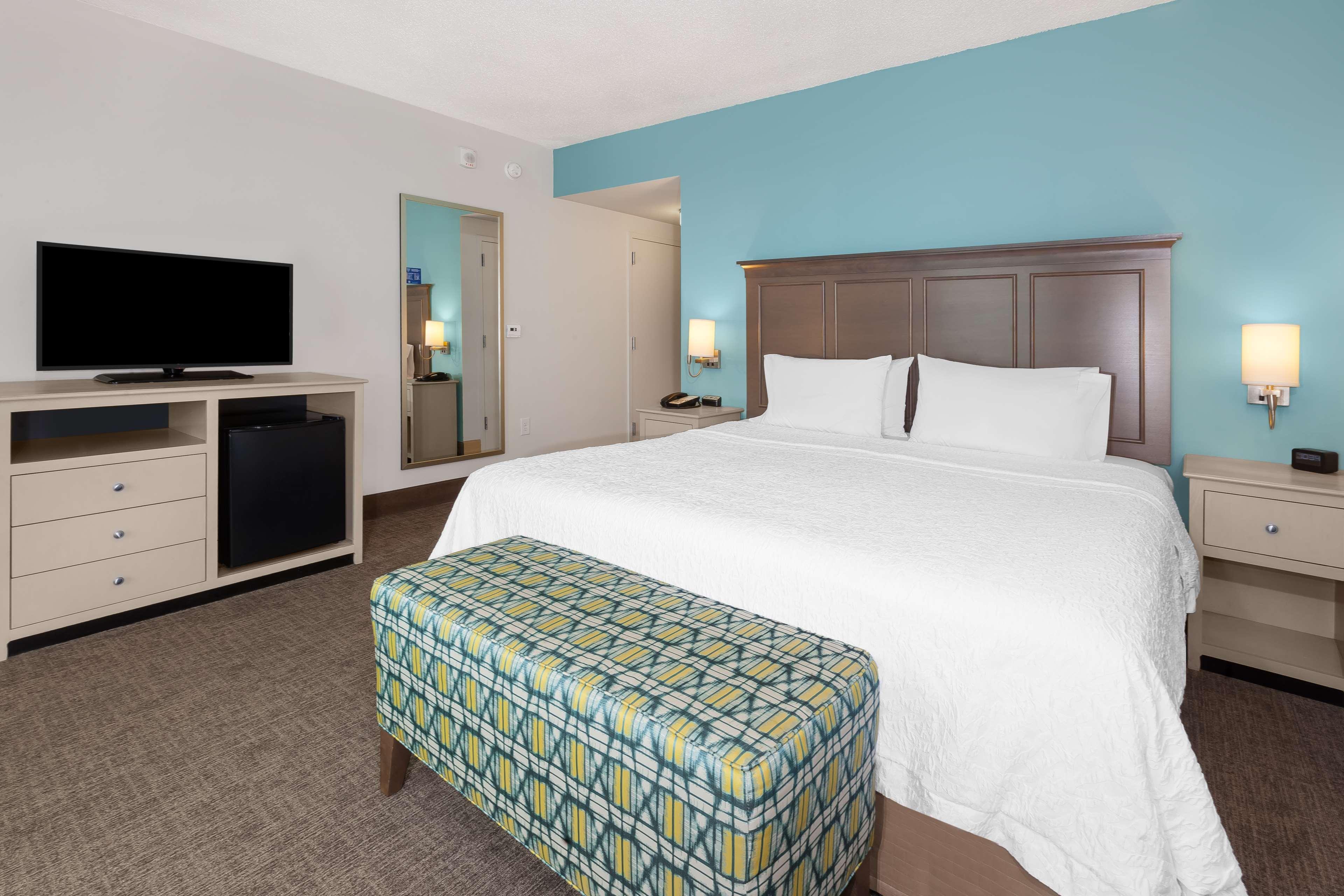 Room, King Bed, Ocean Front