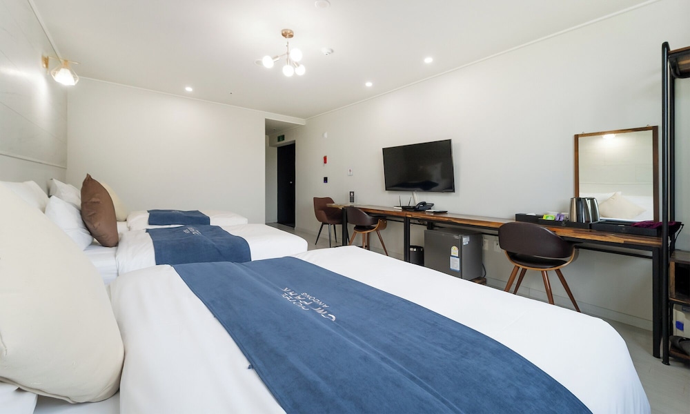 غرفة سوبيريور ثلاثية بسرير مزدوج وسريرين منفصلين، Andong Cm Park Hotel 6/10