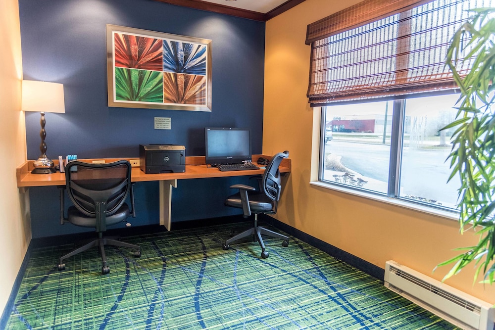 Fairfield Inn Suites Muskegon Norton Shores 31/48