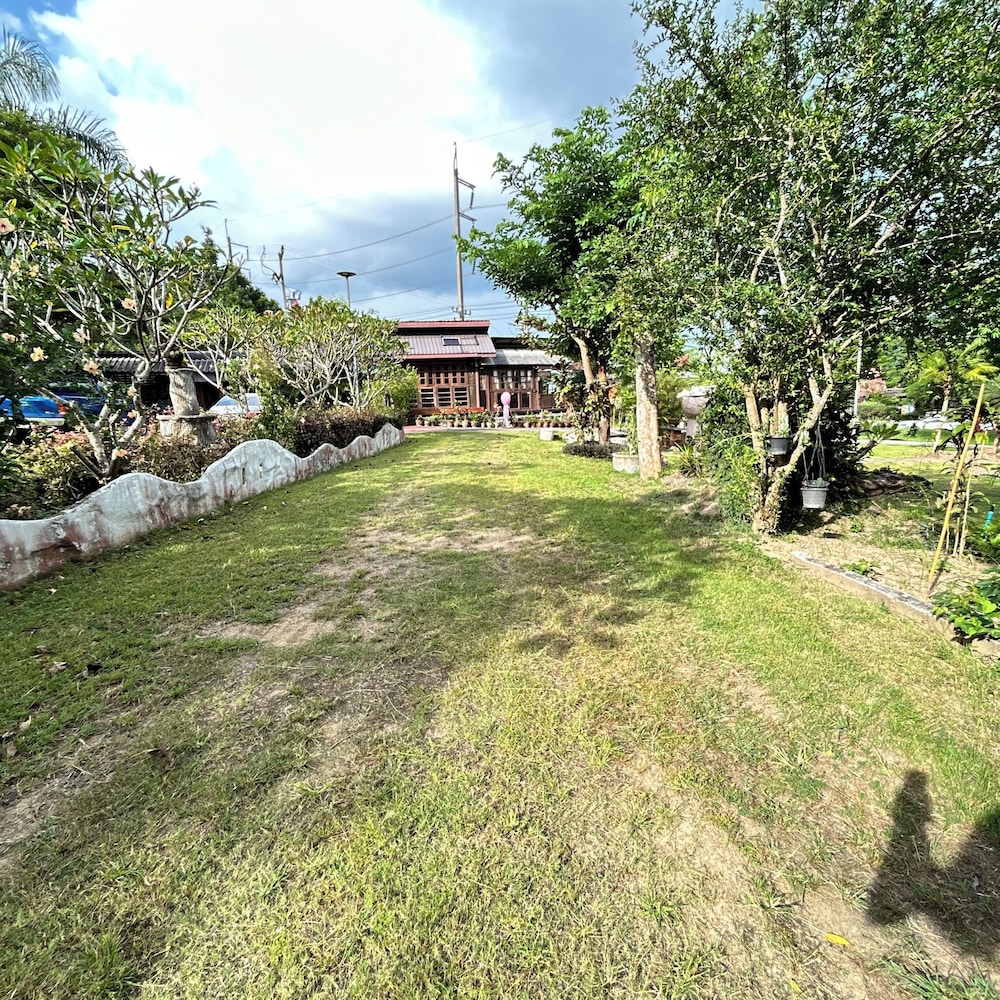 Por Ar Yor Resort 37/50